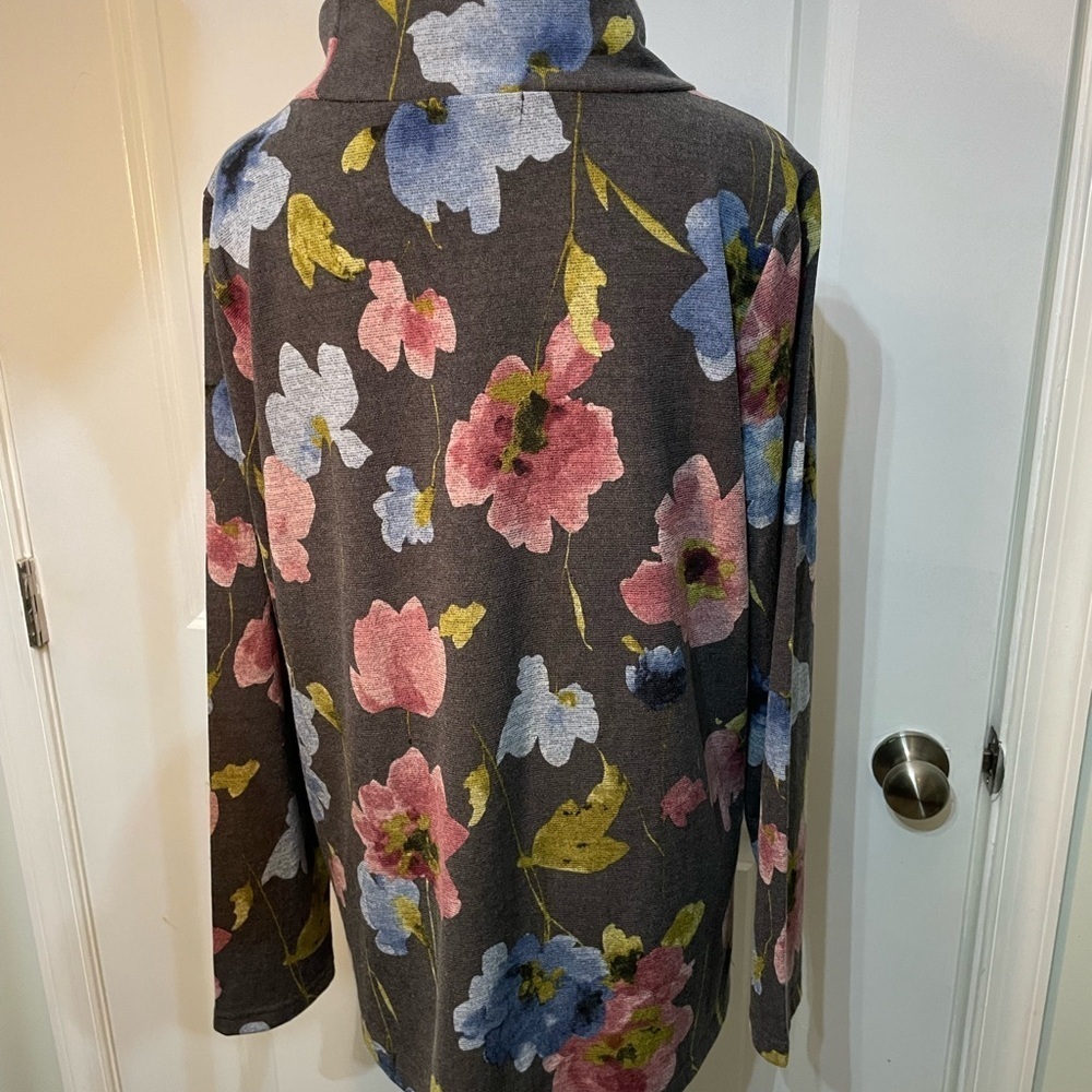 Trisha Tyler Floral Cowl Neck Sweater - Multicolor on Gray CB-AQ (Nov) - Picture 6 of 7